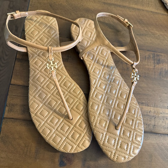 Tory Burch Shoes - Tory Burch Marion Quilted Leather Thong Toe Sandal Sz 8